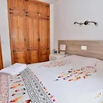 Isabel- Balcon Al Mar-